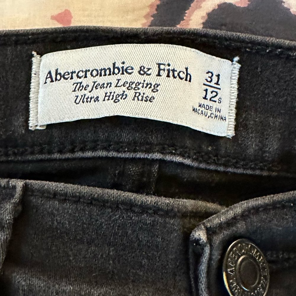 A&F Jeans - Picture 2 of 2